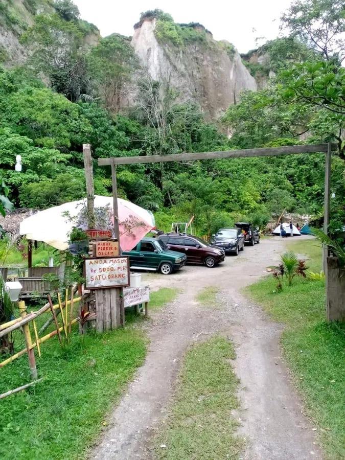 Tapian Ratu Camp Real 부키팅기 외부 사진